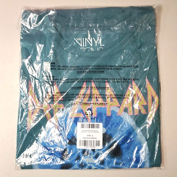 ❤️NWT VINTAGE TORRID GRAPHIC TEE - DEF LEPPARD ADRENALIZE BAND CONCERT TOP PLUS - Picture 4 of 11